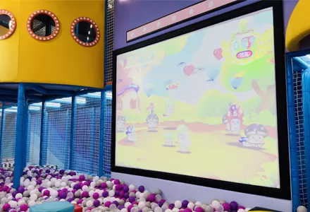 Interaktives Ballspiel