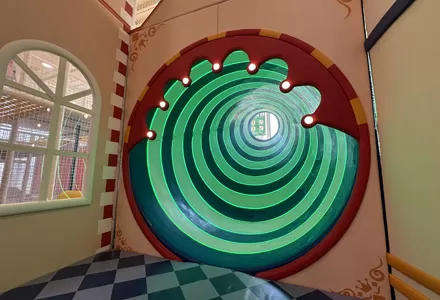 Lotus Horn Light Slide